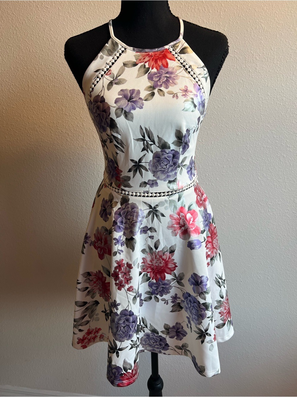 B Darlin White Halter Floral Fit & Flare Dress Wedding Prom Party Garden Tea